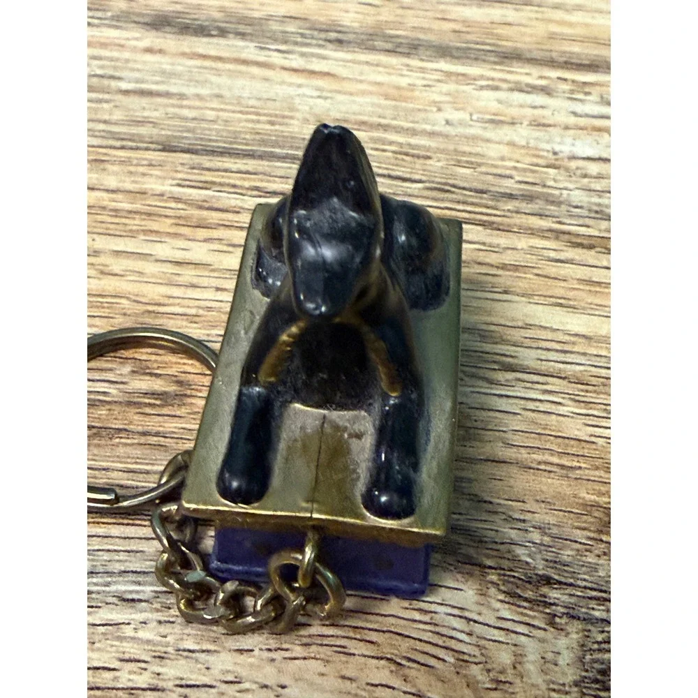Luxor Las Vegas Keychain Lot Gold Blue Anubis Pyramid Glitter Souvenir Kitsch